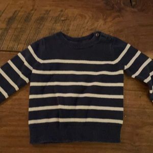 2t gap sweater